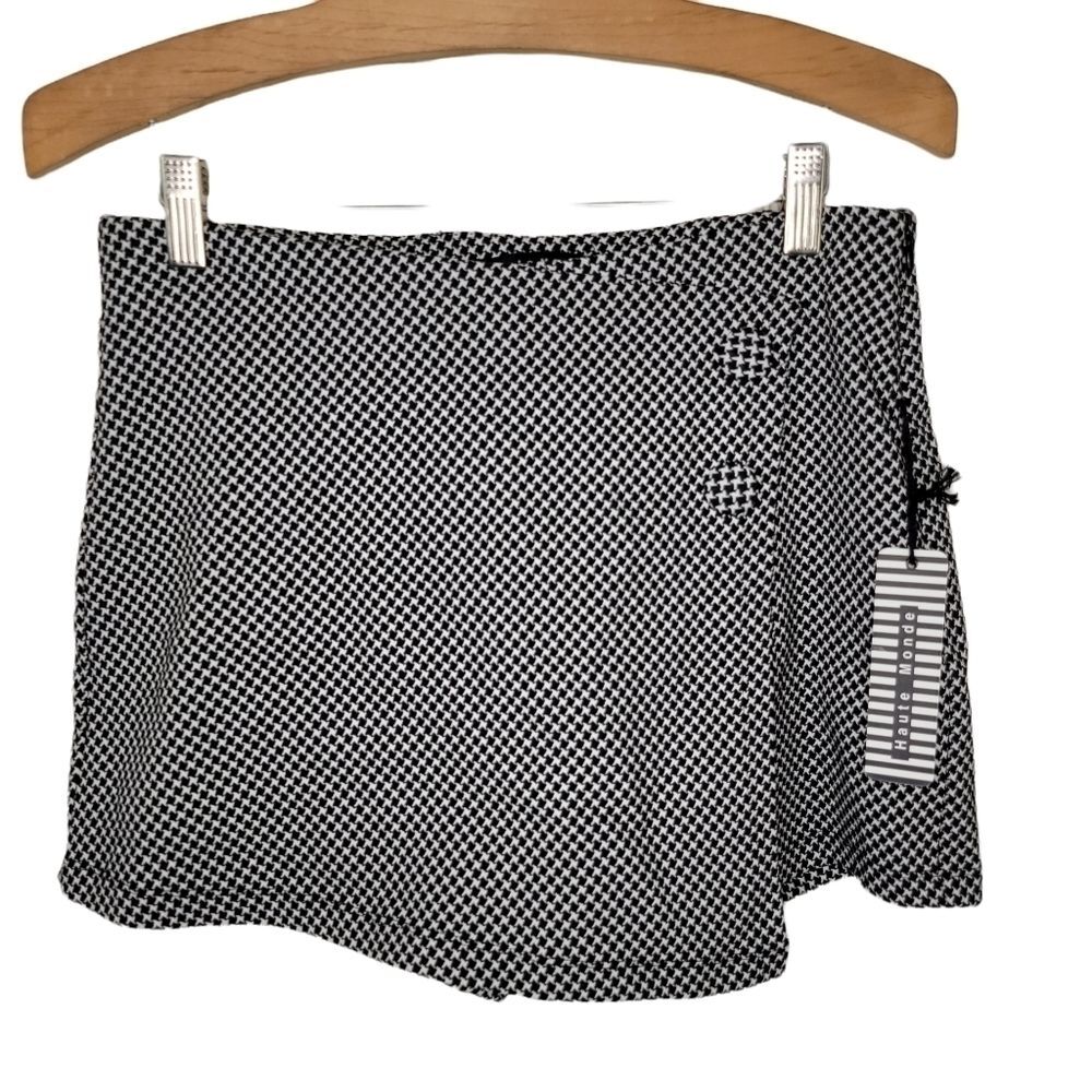 Haute Monde NWT houndstooth shorts skort Large